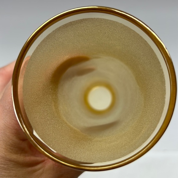 Vintage set of 5 amber frosted footed  tumblers with gold rimming - Picture 3 of 7